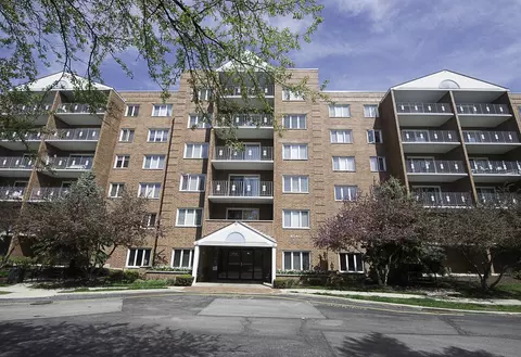 6540 W Irving Park Rd #309, Chicago, IL 60634
