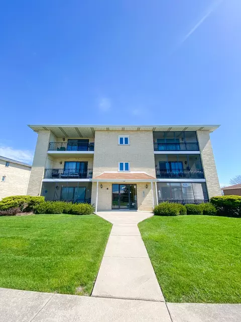 17037 Grissom Dr #2S, Tinley Park, IL 60477