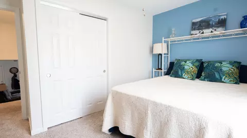 Bedroom - 1538 Hunt Dr #D, Normal, IL 61761 photo 2 of 5