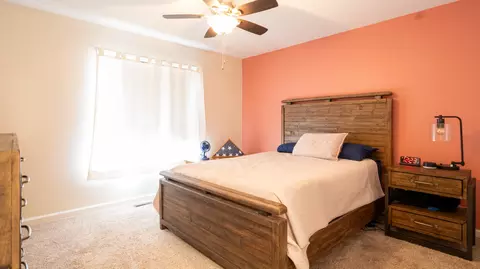 Bedroom - 1538 Hunt Dr #D, Normal, IL 61761 photo 3 of 5