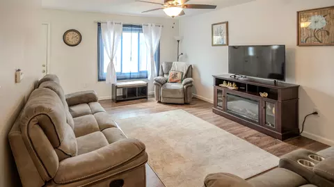 Living - 1538 Hunt Dr #D, Normal, IL 61761 photo 1 of 5