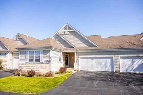 2514 Liberty Park Ct #2514, Crest Hill, IL 60403