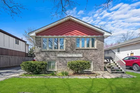 282 Catalpa Ave, Wood Dale, IL 60191