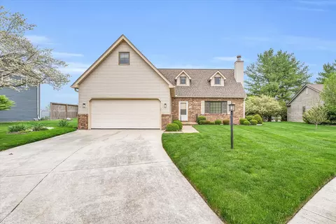 2506 Applewood Rd, Champaign, IL 61822