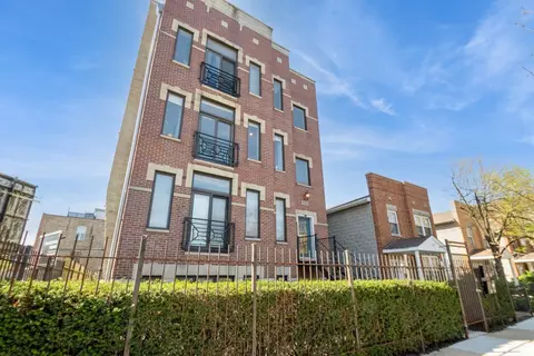 2303 W Washington Blvd #3, Chicago, IL 60612