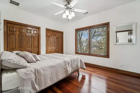 Bedroom - 1135 Castle Dr, Glenview, IL 60025 photo 1 of 2