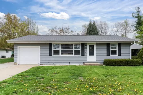1212 W Hovey Ave, Normal, IL 61761
