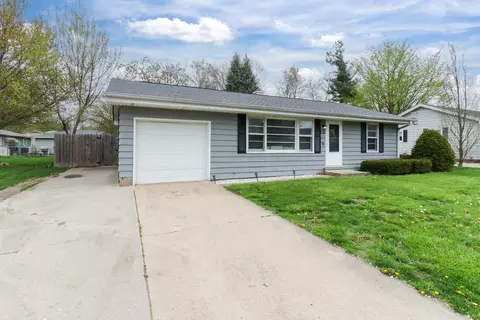 Exterior - 1212 W Hovey Ave, Normal, IL 61761 photo 8 of 8