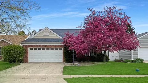 2610 Stillwater Dr, Champaign, IL 61821