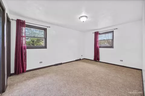 Other - 825 Mohawk Dr, Elgin, IL 60120 photo 6 of 11
