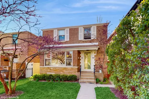 5724 N Hermitage Ave, Chicago, IL 60660