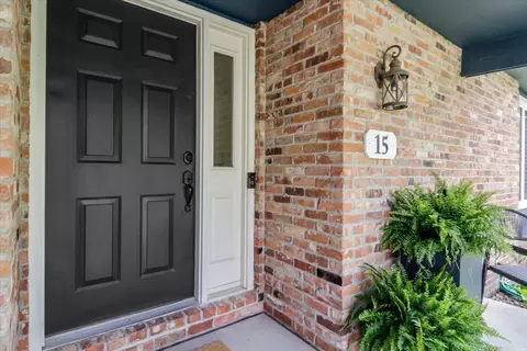 15 Chiswick Cir, Bloomington, IL 61704 photo 2