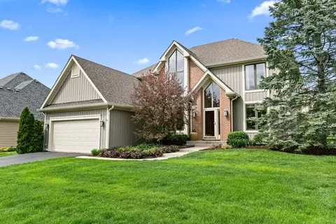 851 Hampton Crse, West Chicago, IL 60185