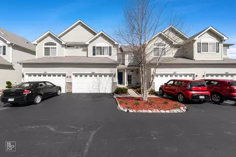 189 Owen St, Matteson, IL 60443