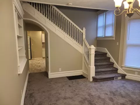 Entry Way - 407 E Olive St, Bloomington, IL 61701 photo 1 of 1