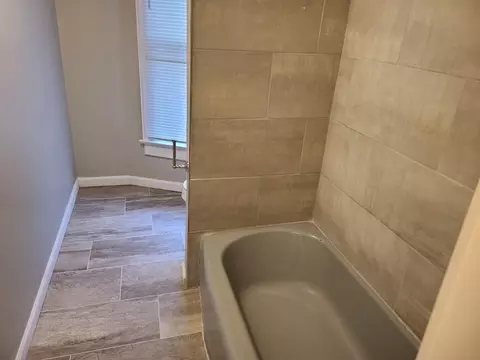 Bath - 407 E Olive St, Bloomington, IL 61701 photo 2 of 4