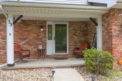 Exterior - 33 Chiswick Cir, Bloomington, IL 61704 photo 15 of 17