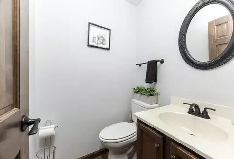Bath - 33 Chiswick Cir, Bloomington, IL 61704 photo 1 of 3