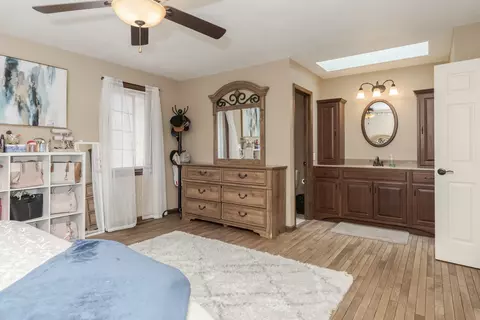 Bedroom - 33 Chiswick Cir, Bloomington, IL 61704 photo 6 of 8