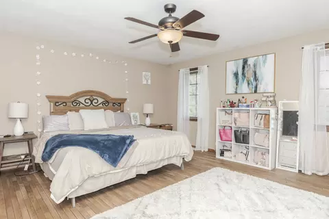 Bedroom - 33 Chiswick Cir, Bloomington, IL 61704 photo 5 of 8
