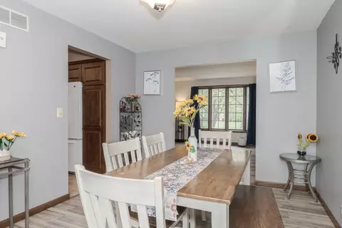 Dining - 33 Chiswick Cir, Bloomington, IL 61704 photo 3 of 3