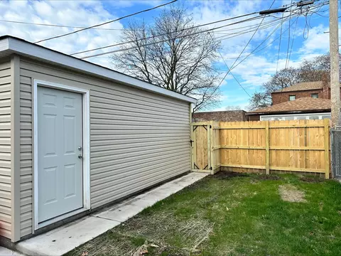 10832 S Normal Ave, Chicago, IL 60628 photo 47