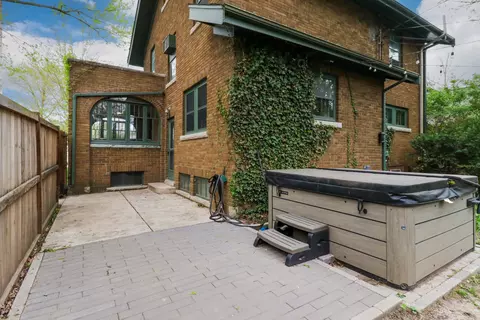 Exterior - 818 E Locust St, Bloomington, IL 61701 photo 9 of 12
