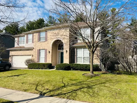 540 Prescott Ln, Gurnee, IL 60031