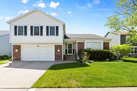1002 Hilldale Ln, Buffalo Grove, IL 60089