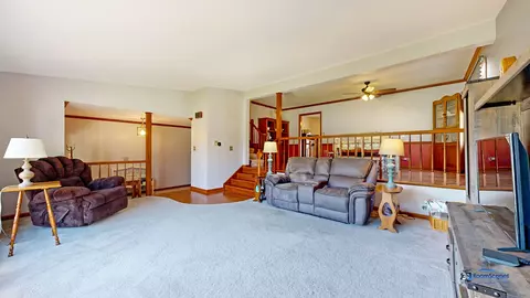 Living - 341 Cornell Ln, Algonquin, IL 60102 photo 2 of 6