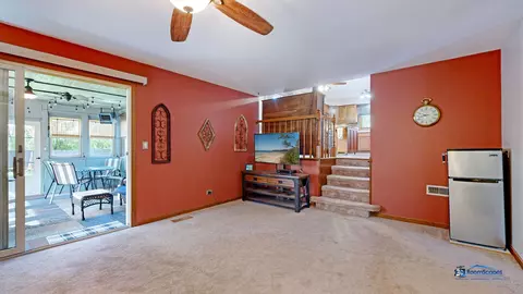 Exterior - 341 Cornell Ln, Algonquin, IL 60102 photo 9 of 18