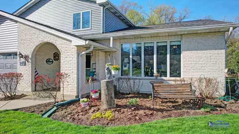 Exterior - 341 Cornell Ln, Algonquin, IL 60102 photo 18 of 18