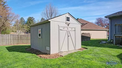 Exterior - 341 Cornell Ln, Algonquin, IL 60102 photo 15 of 18