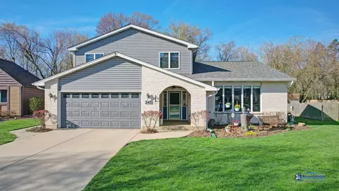 Exterior - 341 Cornell Ln, Algonquin, IL 60102 photo 2 of 18