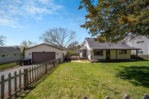 2801 Michael St, Wonder Lake, IL 60097