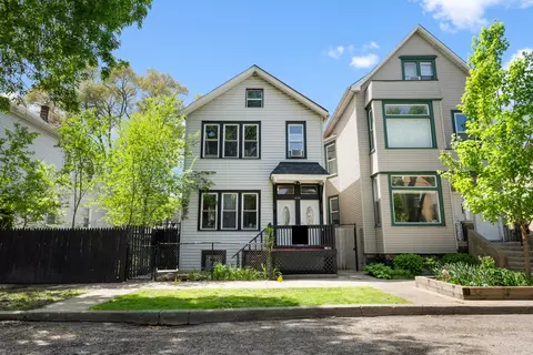 1652 N Mozart St, Chicago, IL 60647
