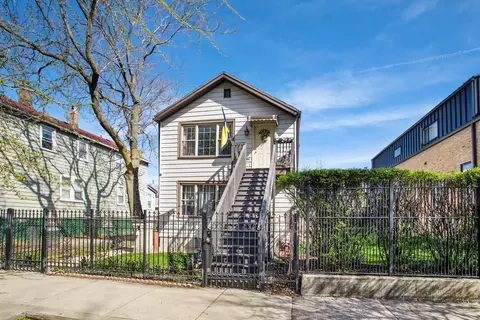 2128 W Superior St, Chicago, IL 60612