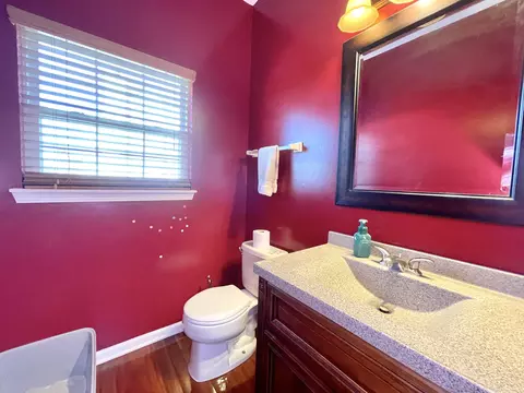 Bath - 140 Dallas Dr, Bartlett, IL 60103 photo 1 of 5