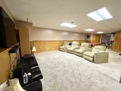 Living - 140 Dallas Dr, Bartlett, IL 60103 photo 8 of 8
