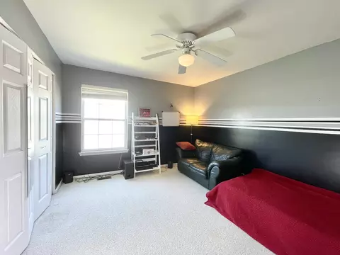 Living - 140 Dallas Dr, Bartlett, IL 60103 photo 6 of 8