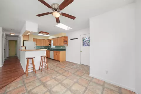 Kitchen - 2219 Manor Ln, Mchenry, IL 60051 photo 1 of 8