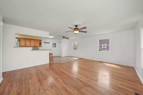 Dining - 2219 Manor Ln, Mchenry, IL 60051 photo 1 of 1