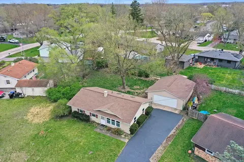Exterior - 2219 Manor Ln, Mchenry, IL 60051 photo 2 of 10