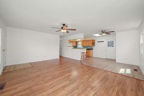 Living - 2219 Manor Ln, Mchenry, IL 60051 photo 2 of 3