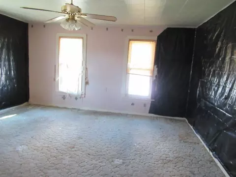 Other - 402 Sutherland Ave, Paris, IL 61944 photo 5 of 7