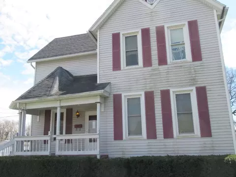 402 Sutherland Ave, Paris, IL 61944