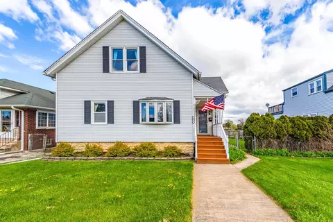 811 W Black Rd, Joliet, IL 60435