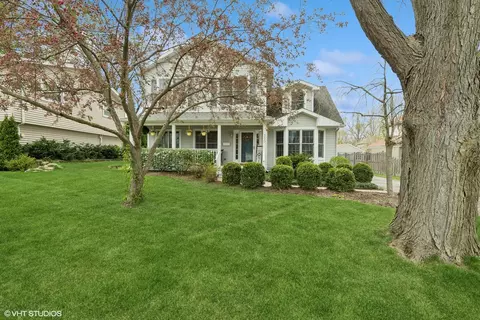 330 S Rose St, Palatine, IL 60067