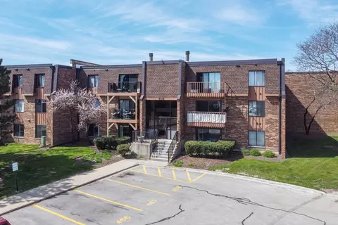 608 Waterford Rd S #3C, Schaumburg, IL 60193