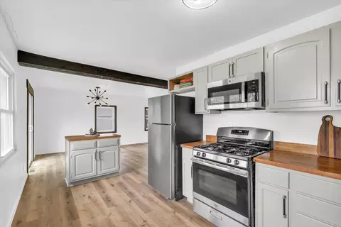 Kitchen - 3101 York Dr, Champaign, IL 61821 photo 4 of 5